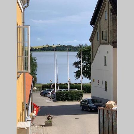 Lejlighed Pa Torvet I Stege Exterior foto